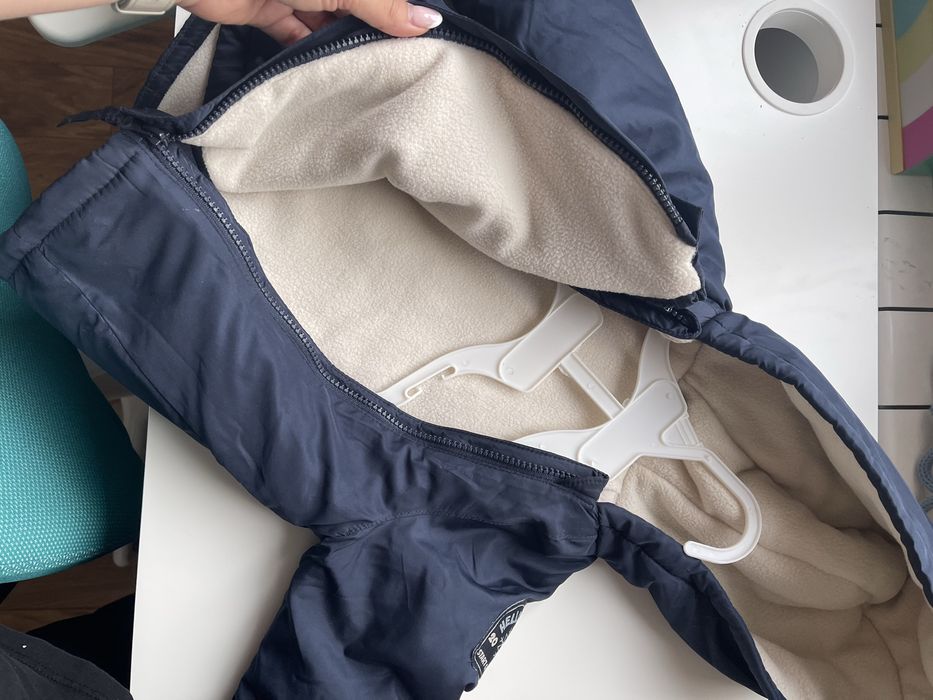 Космонавт, дъждобран, гащеризон, преходно яке Mayoral, Zara, Зара, H&M