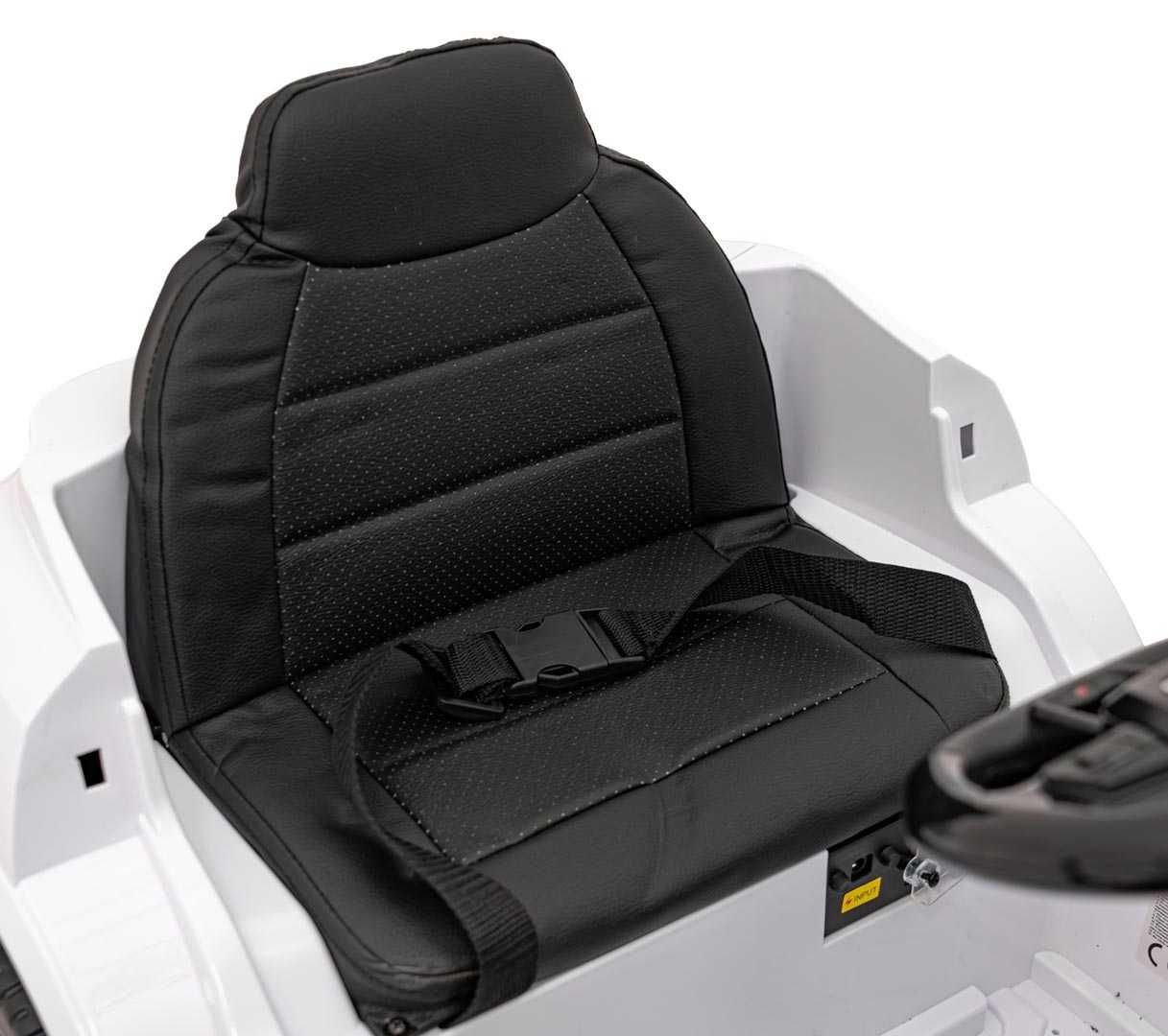 Masinuta electrica pentru copii Audi SQ8 12V (2168) Alb