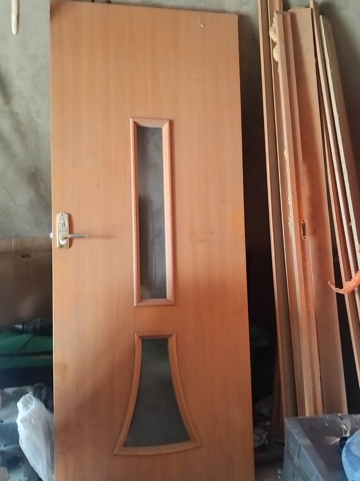 Продам межкомнатную дверь