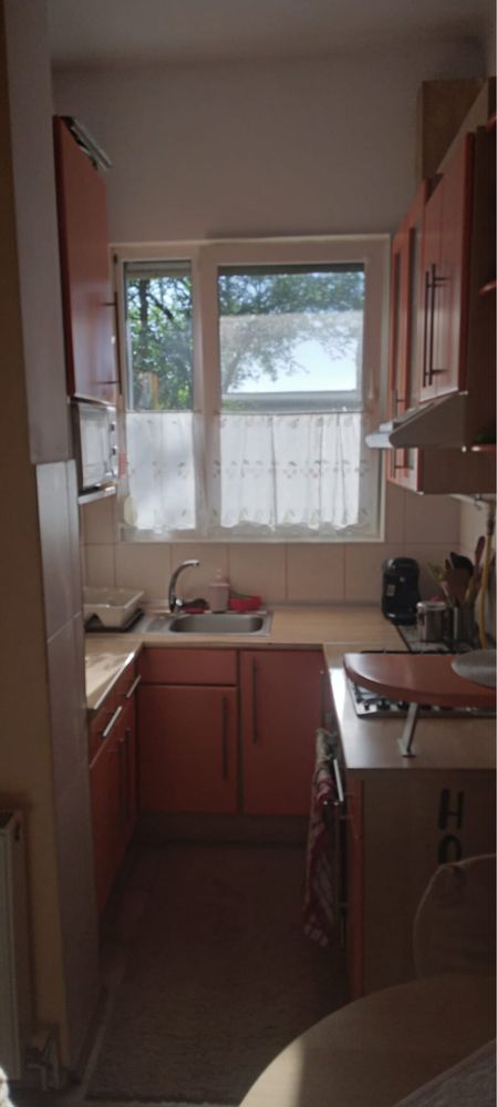 Inchiriez apartament  2 camere ( casa)  plus living central