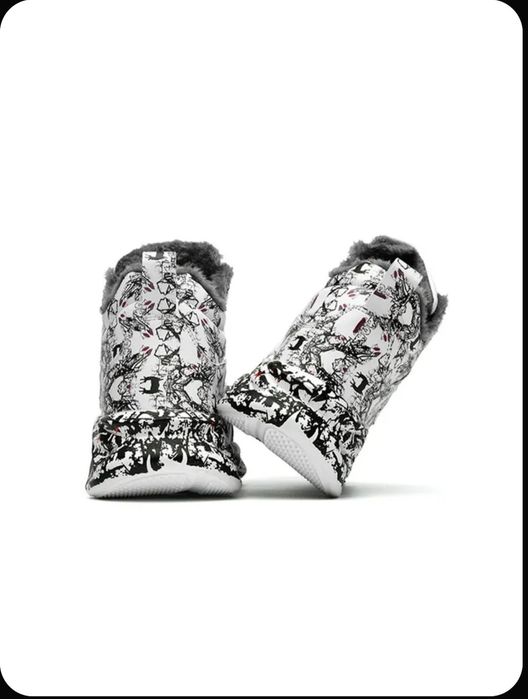 Кроссовки новые 47-48 размер.