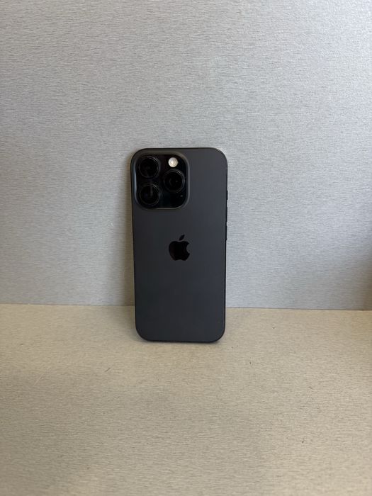 Продавам iPhone 16 PRO 98 цикъла