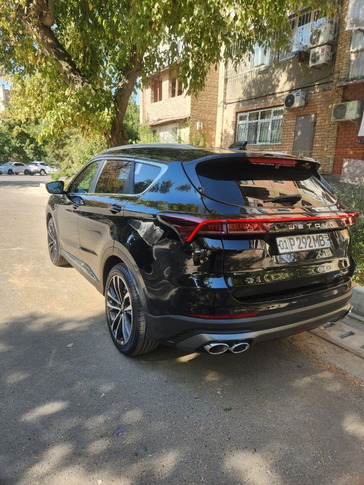 Jetour x70 plus 1.6 Dubai variant