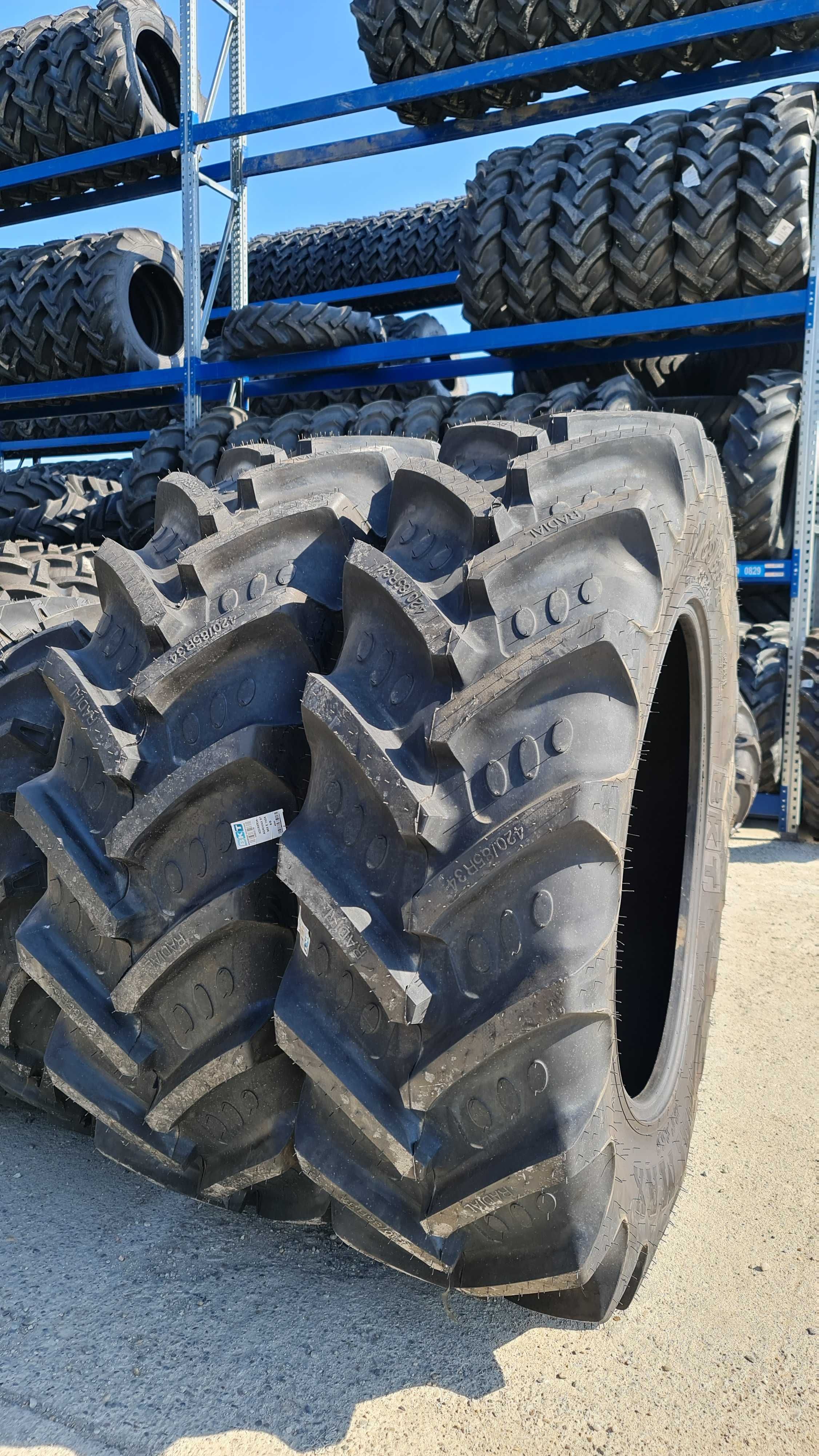 Anvelope radiale 420/85R34 marca BKT cauciucuri noi 16.9R34 TRACTOR