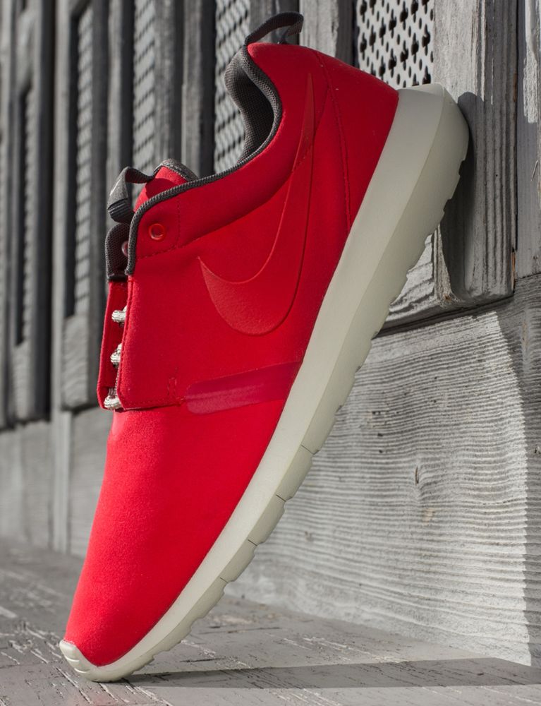 Nike Roshe Run NM (47.5) Маратонки