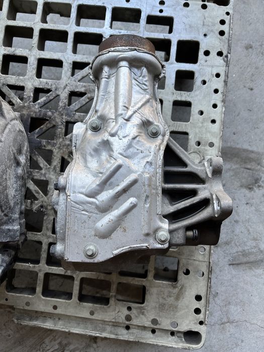 Cutie transfer Volvo XC60 2,4 D5 2009 4WD