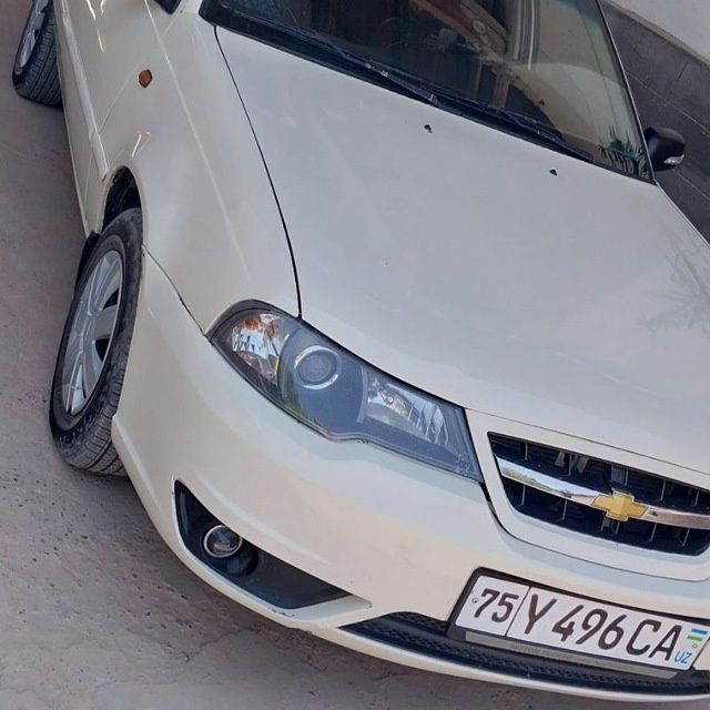 Nex 2 xolati yaxshi  oladiganlar busa tel qisn