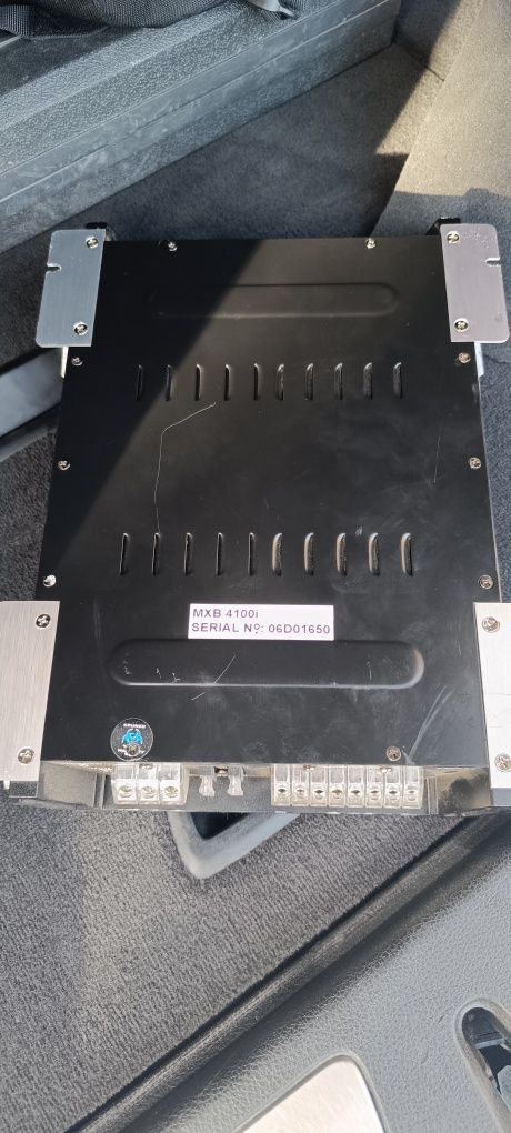 Усилвател Mxb 4100i