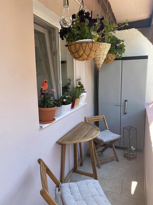 Apartament de vanzare, complet renovat in Aninoasa, jud Hunedoara