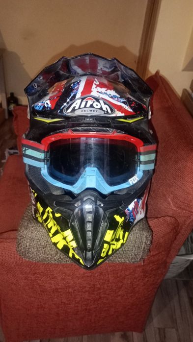 Vând echipament Enduro