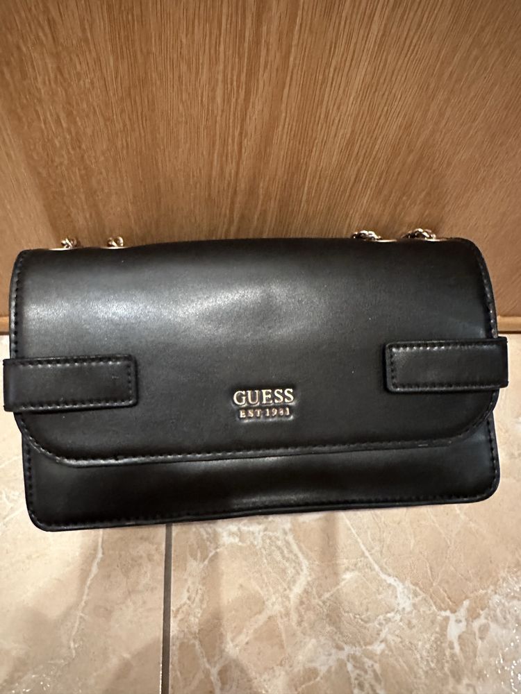 Оригинална чанта guess