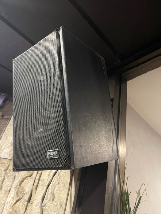Продавам - Тонколони Magnat Monitor A + стойки
