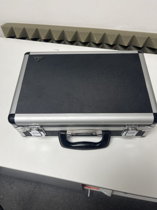 BEHRINGER B1 микрофон для студии