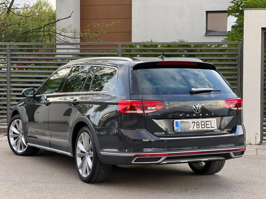 // Volkswagen Passat . An 2020 . AllTrack 4 Motion . Variante Euro 6 /
