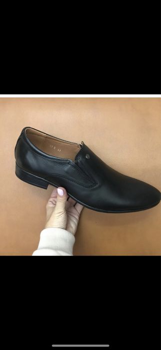 Продам мужские новые 42-44р. туфли  из натуральной кожи