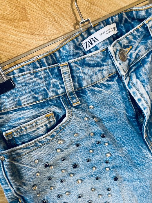 Дънки GUESS ZARA Calvin Klein Jeans Bershka Reserved