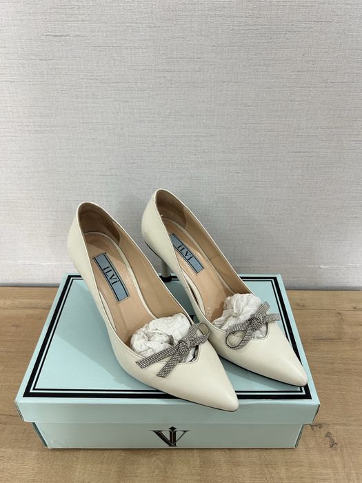 Белые туфли от Ilvi