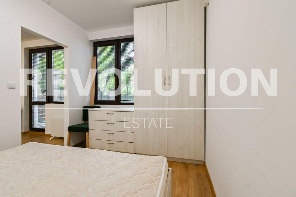 Двустаен апартамент с паркомясто в ж.к. Бояна.