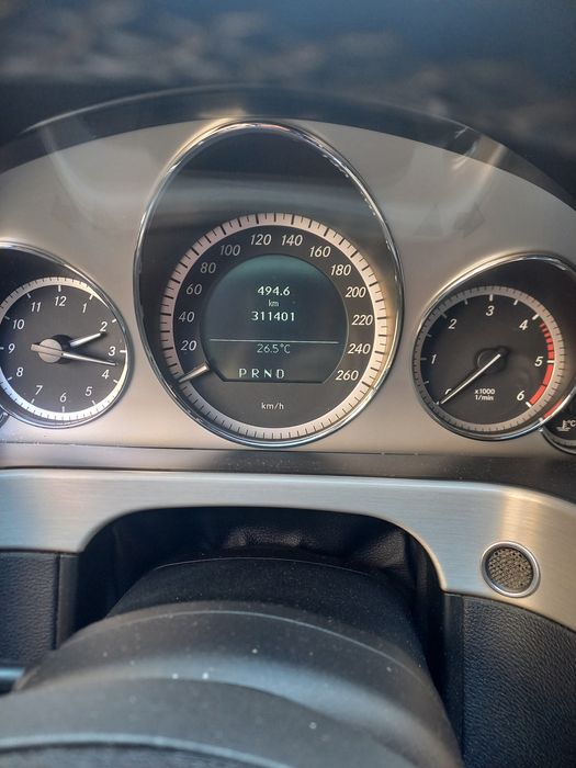 Мерцедес  Е класа 220