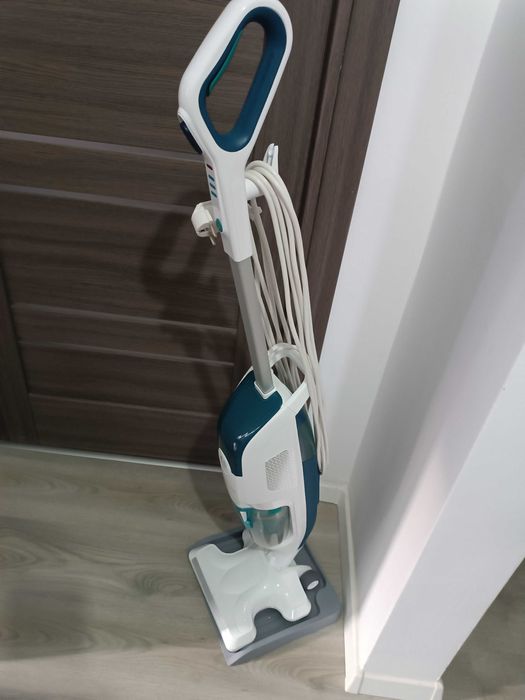 Aspirator vertical Rowenta