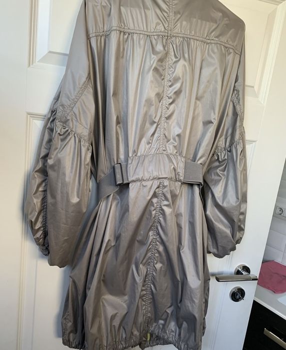 Trench uri elegante ,cu detalii de efect