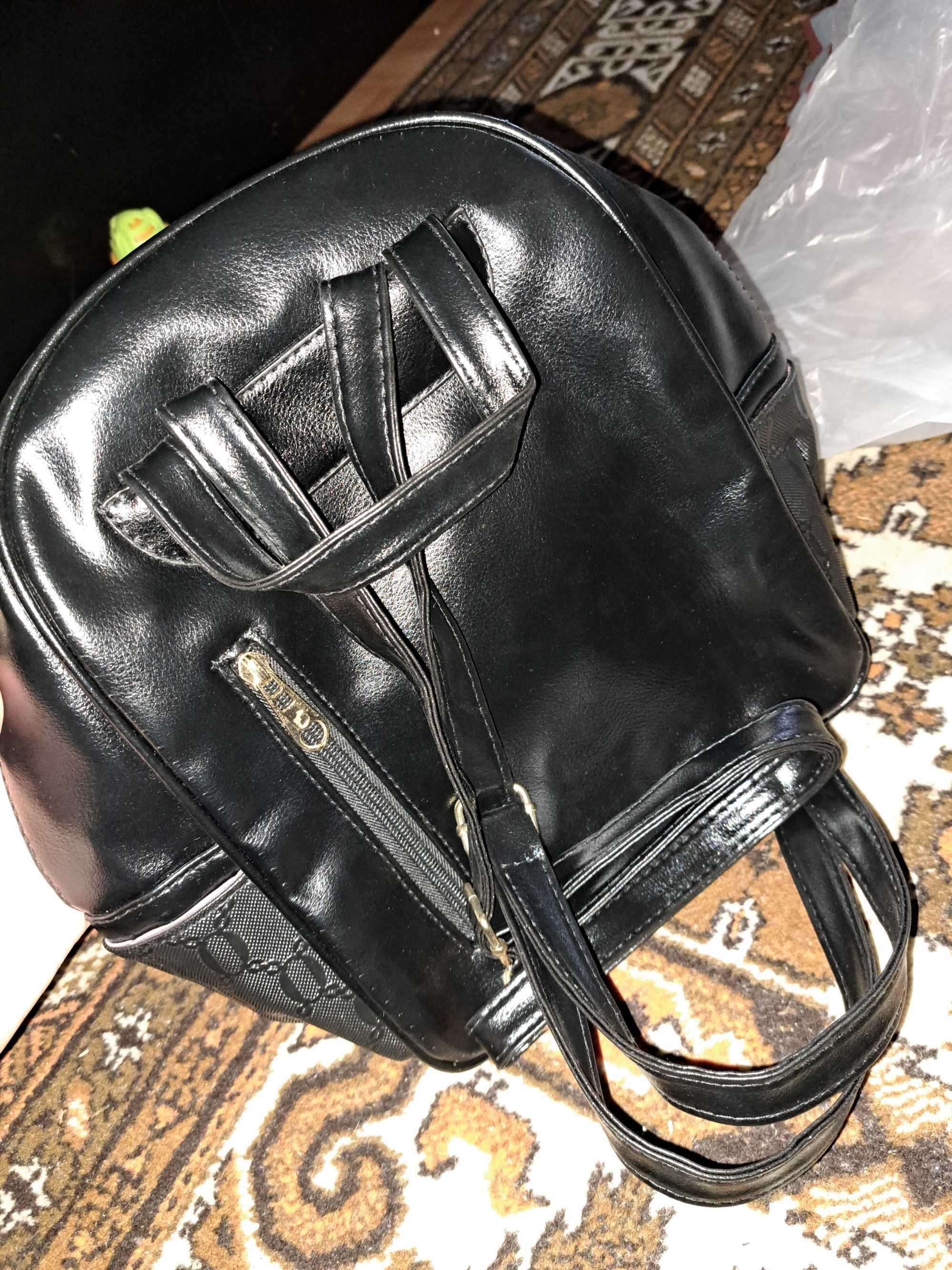 Дамска раничка чанта и портмоне