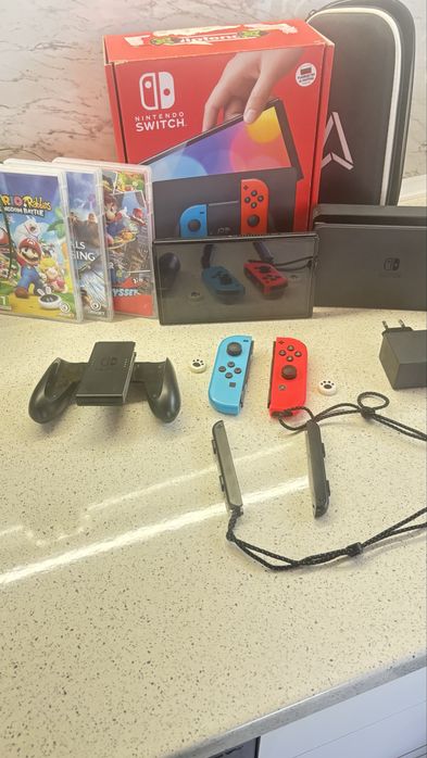Nintendo switch oled 64g като ново