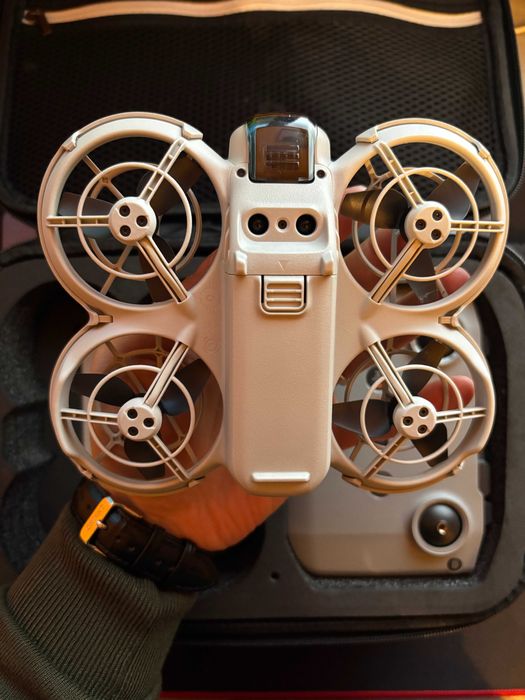 Drona DJI Neo Fly More Combo