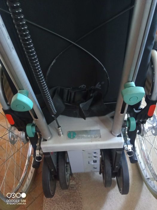 Scaun rulant de calitate cu functie de urcat scari