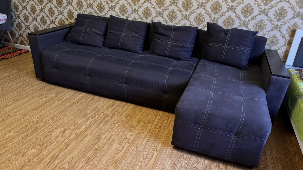 Іші ашыладытын дйван сатылады