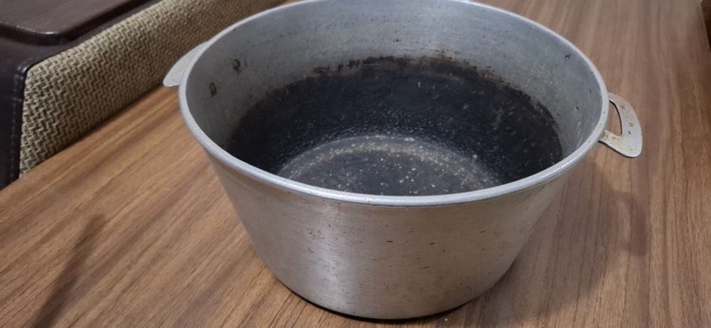 Продам казан, размер на фото