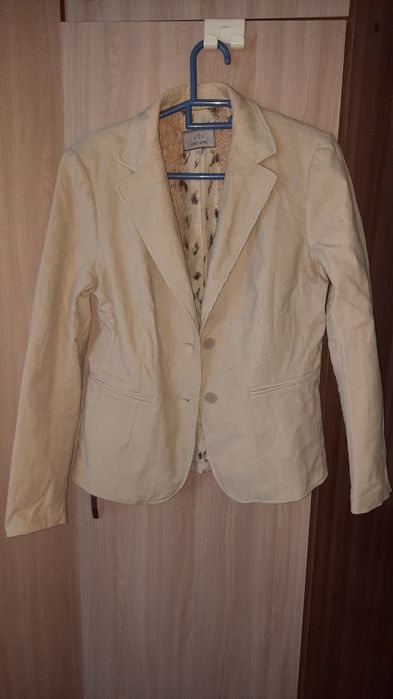 Женский вельветовый пиджак