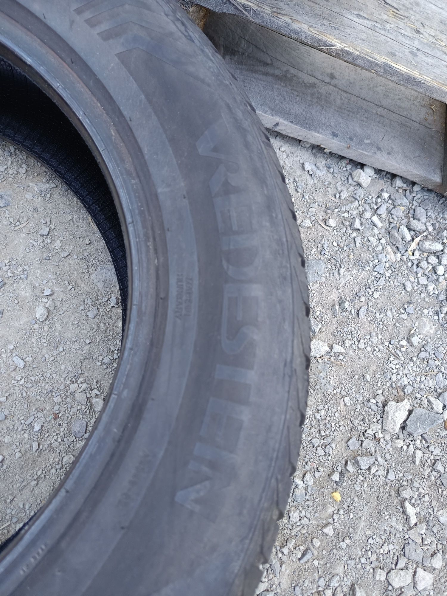 Летни гуми 215 65 R 17 VREDESTEIN Дот 2023