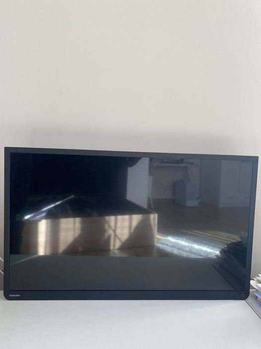 Телевизор Toshiba 32L2433D