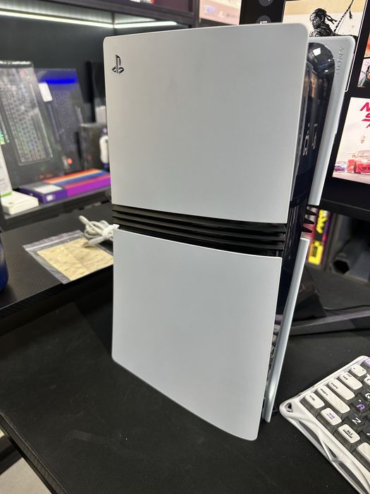 PS5 pro 1 ta pulti bilan o'yinlari bilan online o'ynaladi