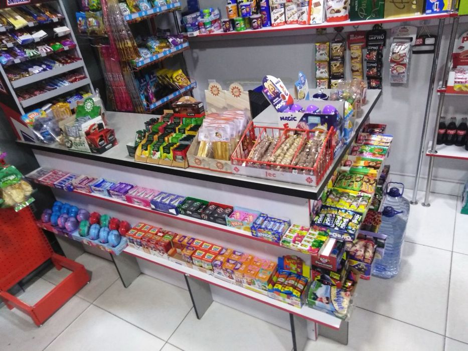 Кассовый стол из дсп и мдф почти новый