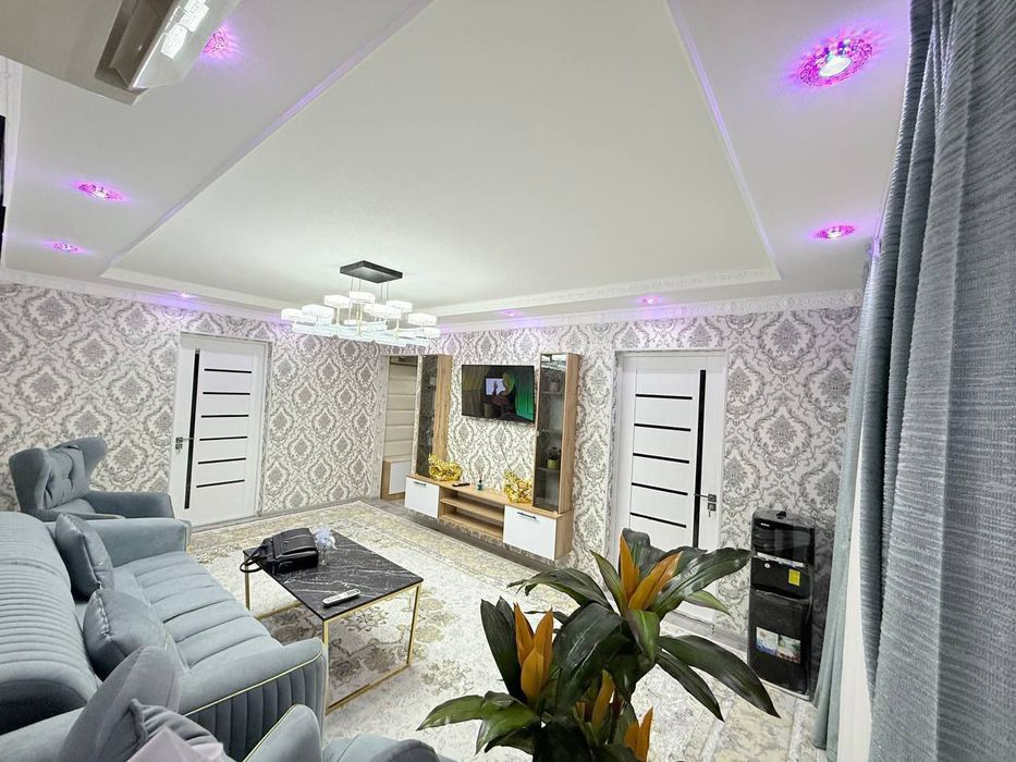 Квартира продаётся Чиланзар 7 квартал 2в3/5/5 кирпич меб тех спорт тов