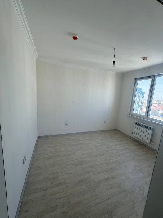 Yashnabod olmos mahallasi 3/16/16 srochna sotiladi