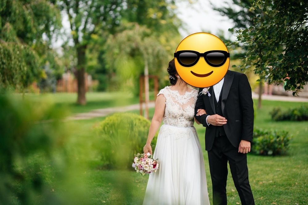 Rochie mireasa și voal.