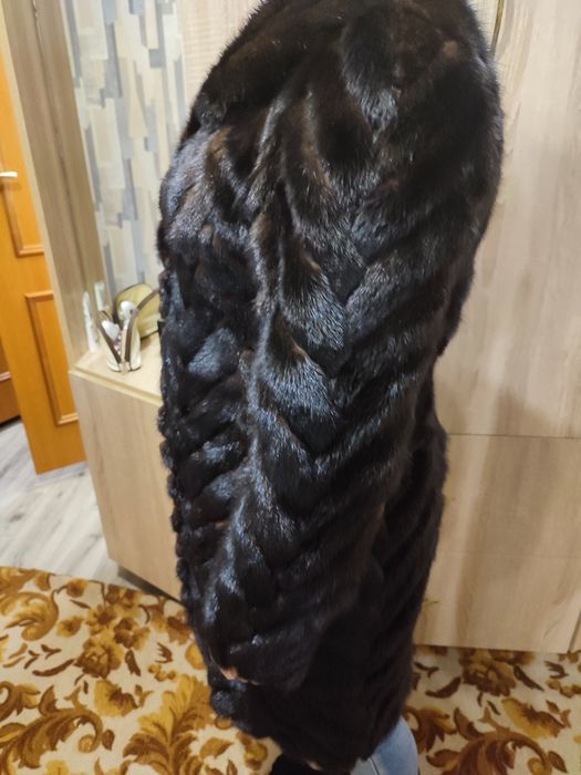 Продам норковую шубу