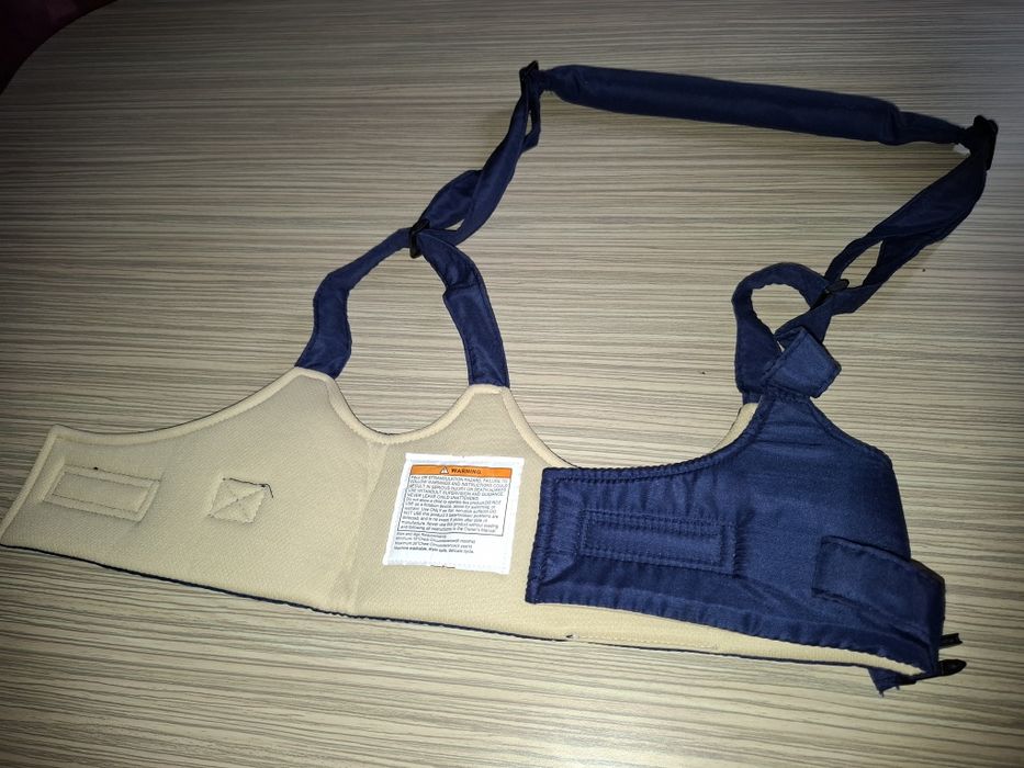 Ham pentru susținerea bebelușului la primii pași. 
Stare impecabilă, c