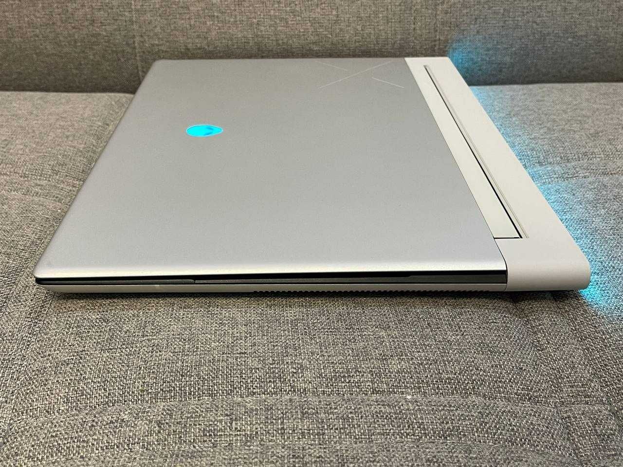 Dell Alienware X16 /I7 13700H (20 ЯДЕР) 16Gb / 1TB / RTX4060 2K 240GHz