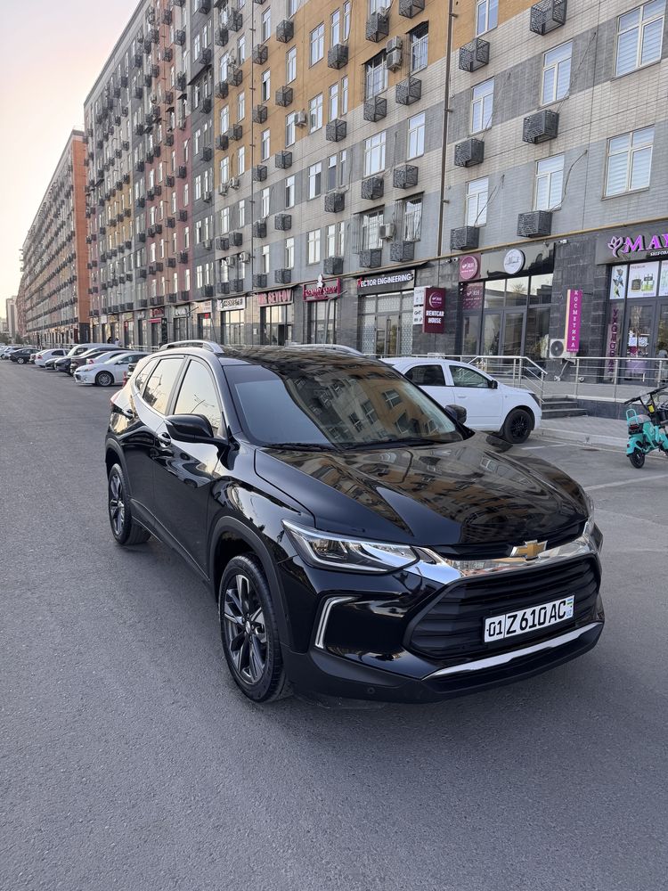 Tracker Premier Rent Car Прокат авто