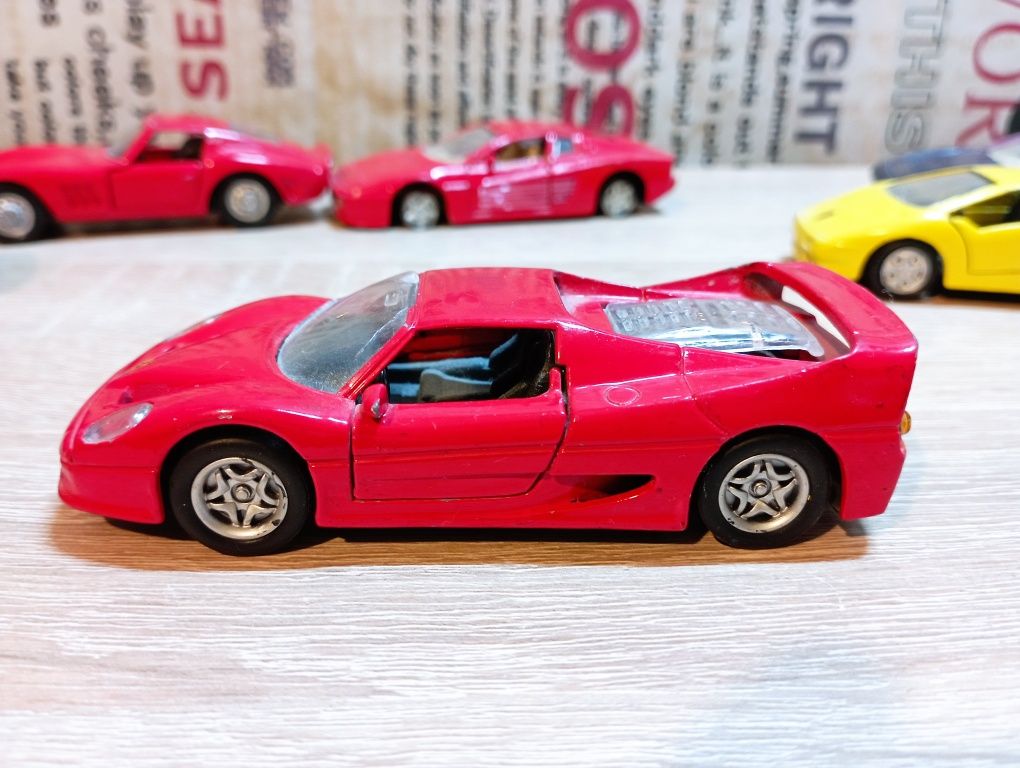 Метални колички "Ferrari"Lamborghini" 1:39