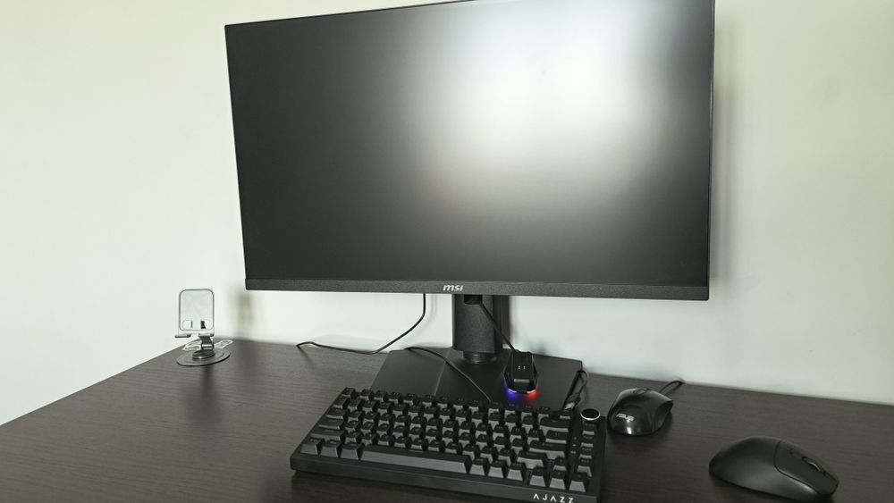 Продам монитор не пользовался особо