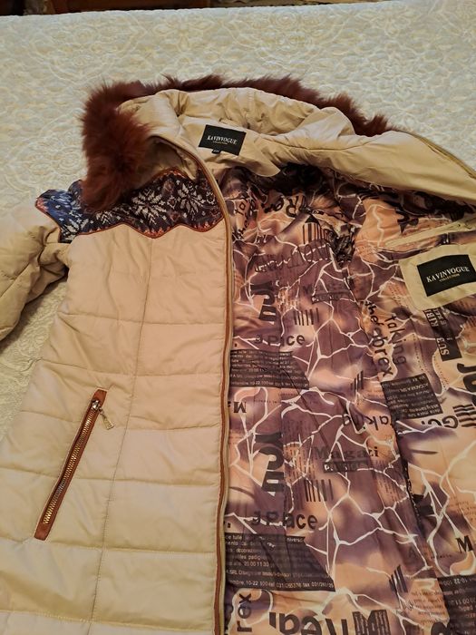 Продаётся пуховик размер.44-48