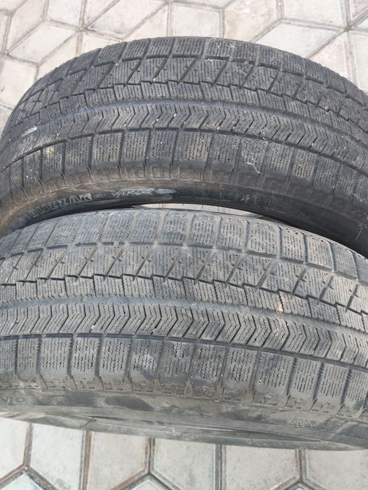 Продам шины зимние
