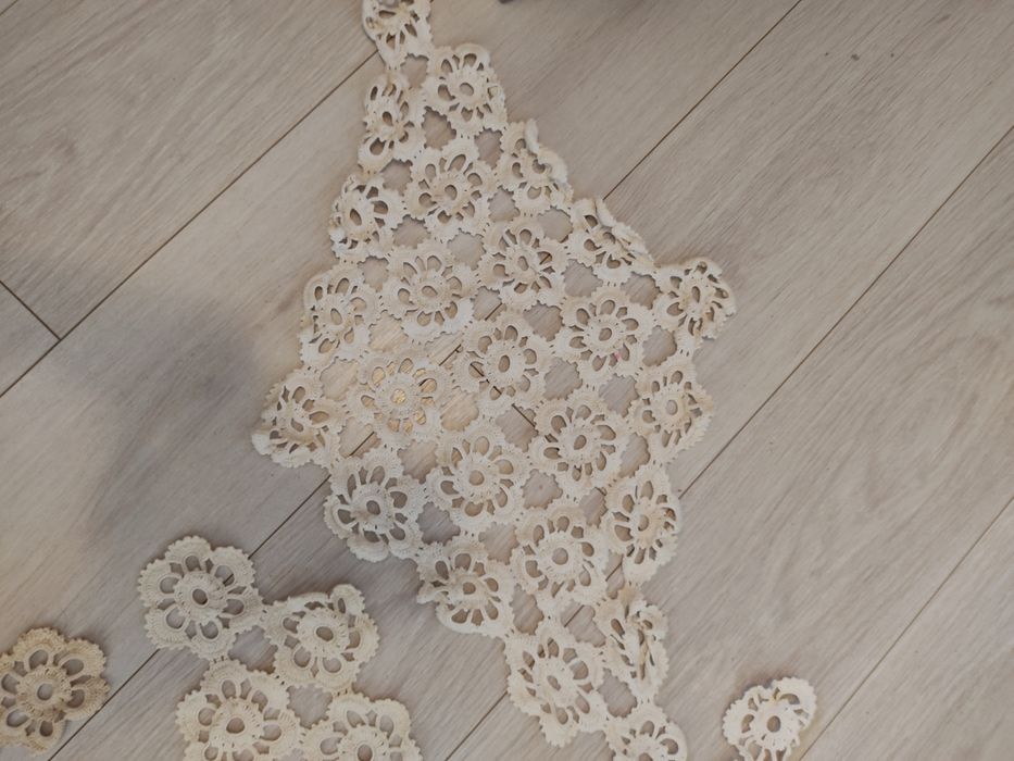 Față de masă și mileuri macrame