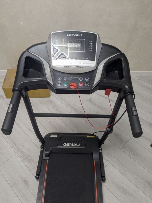 Продам беговую дорожку