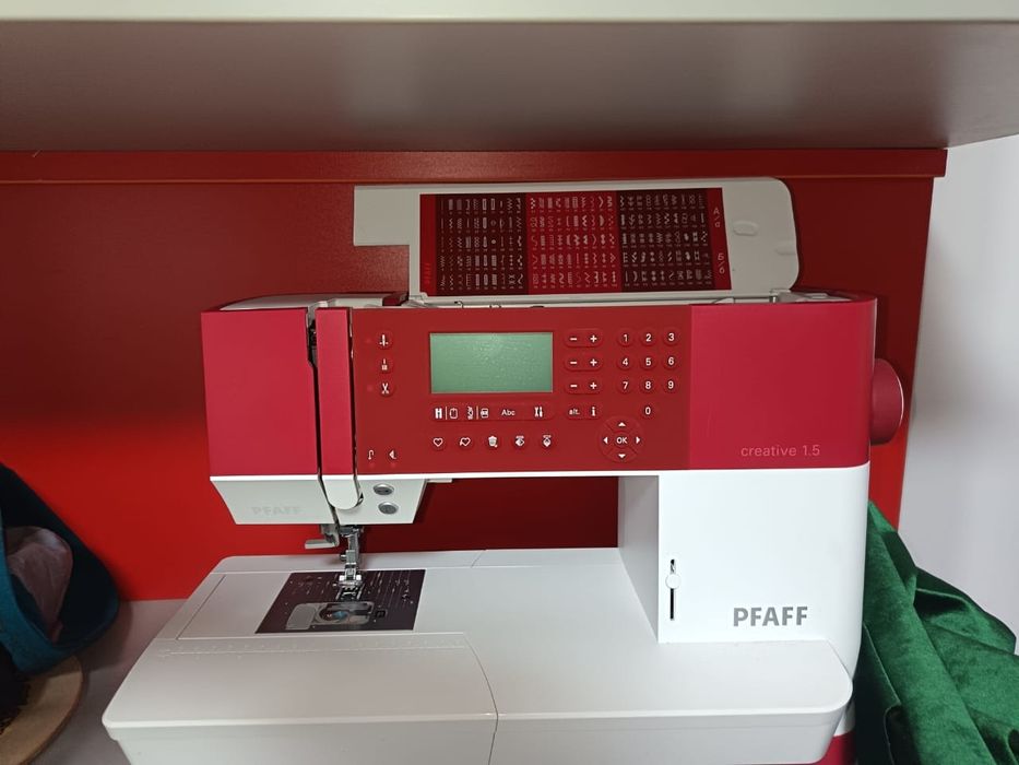 Швейно-вышивальная машина Pfaff CREATIVE 1.5